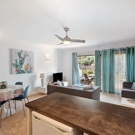 Blue Dream Pebble Appartement *